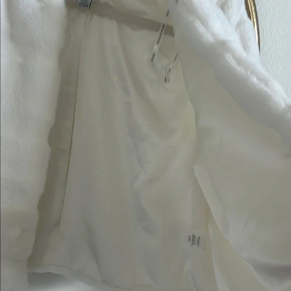 Nina Leonard Ivory Faux Fur Jacket - Picture 4 of 9